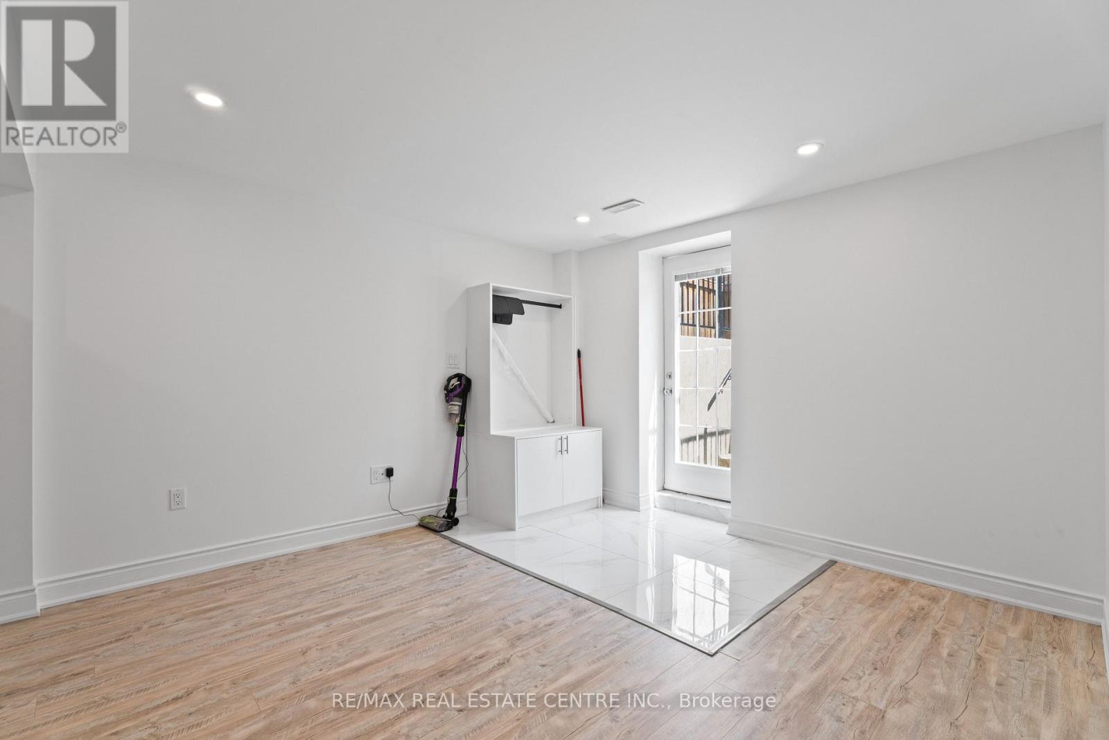 19 Foliage Drive, Brampton, Ontario  L7A 4M7 - Photo 36 - W12350106
