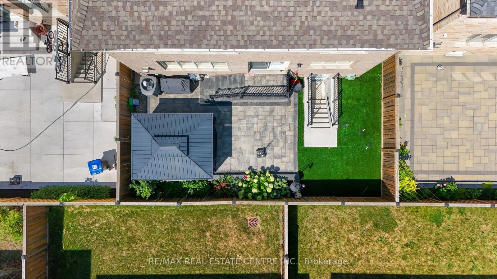 19 Foliage Drive, Brampton, Ontario  L7A 4M7 - Photo 48 - W12350106