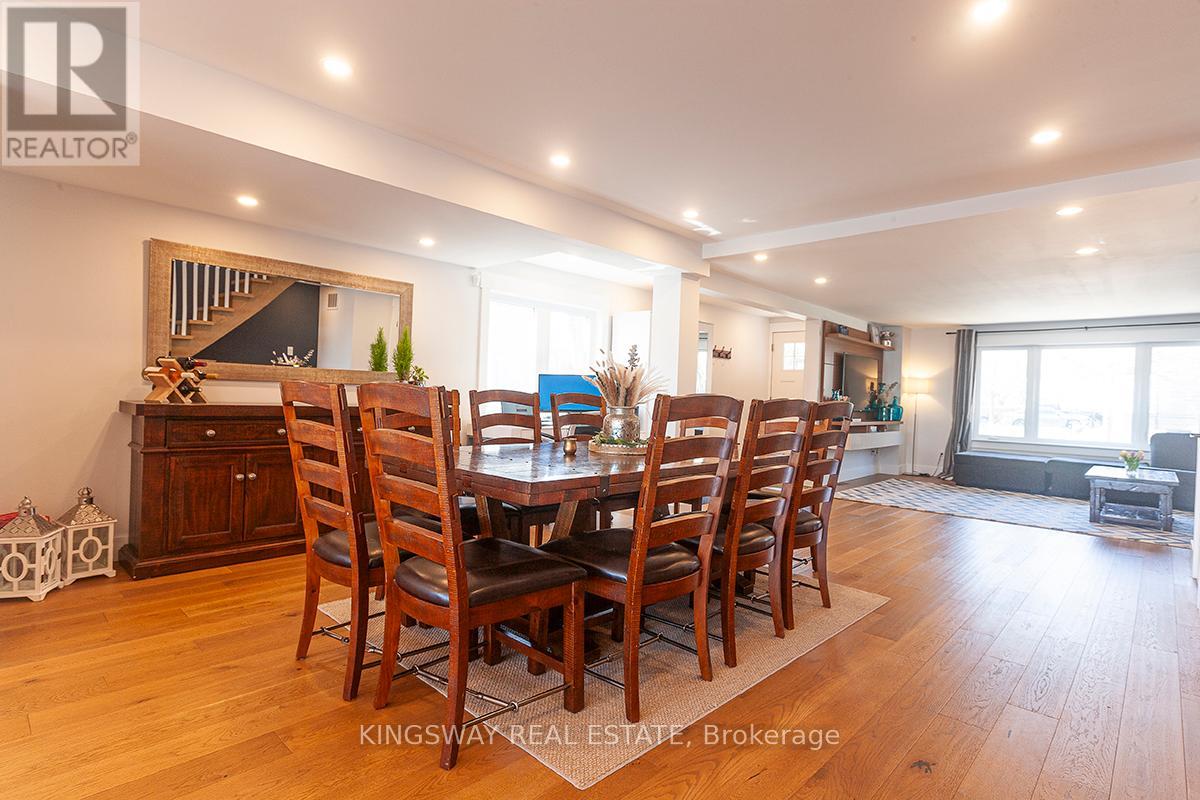 510 Richey Crescent, Mississauga, Ontario  L5G 1N4 - Photo 13 - W12350134
