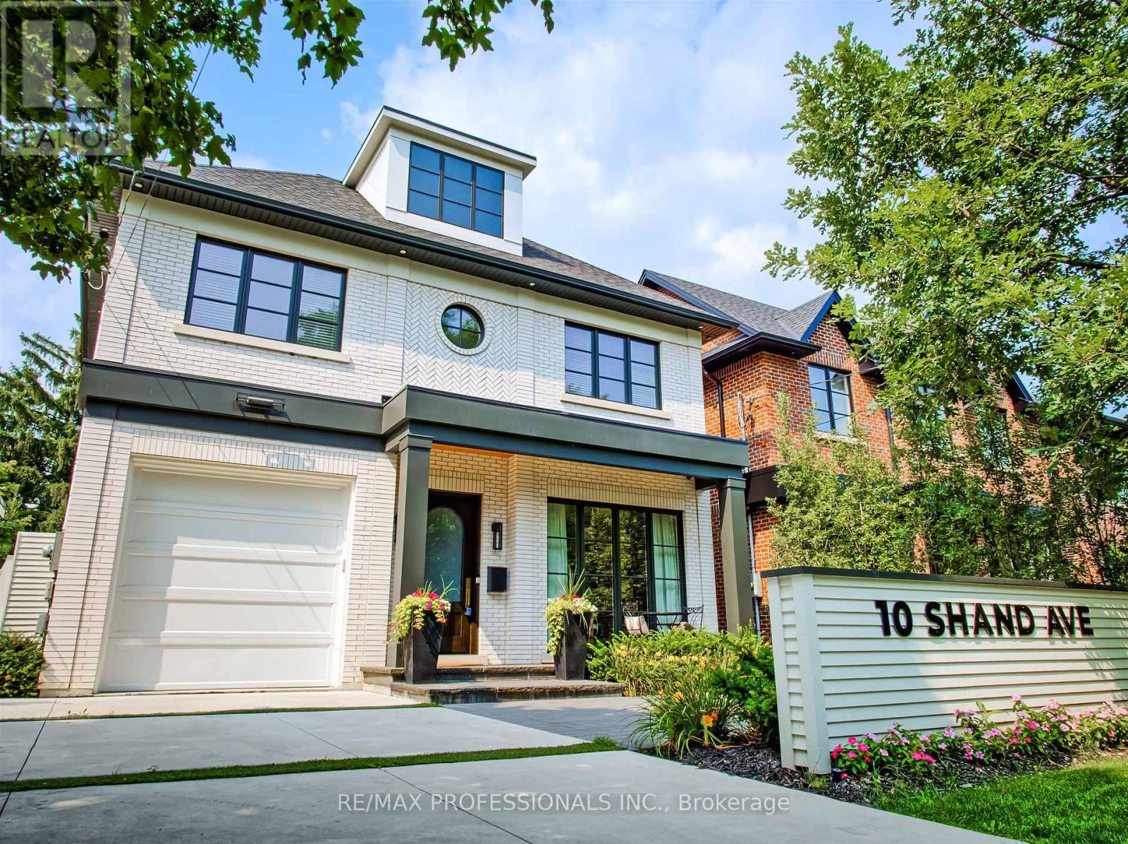 Property at 10 SHAND AVENUE image 2