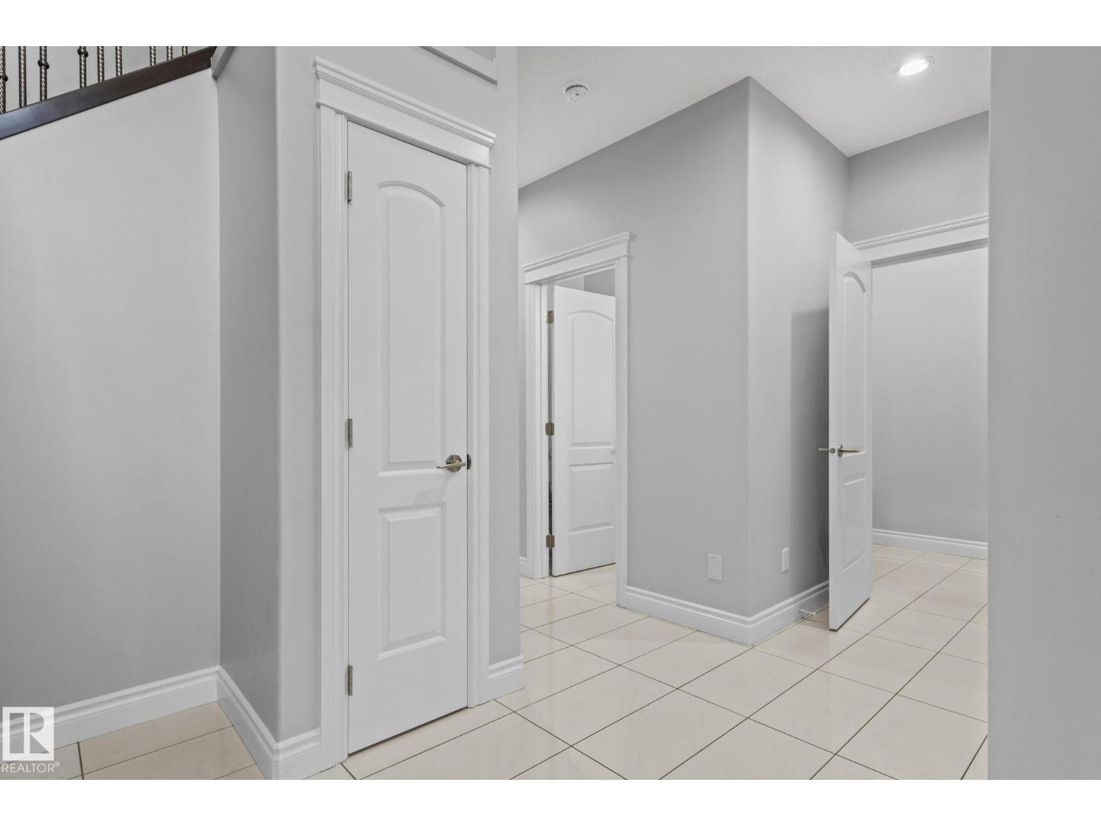 Property at 4648 CHARLES WY SW image 4
