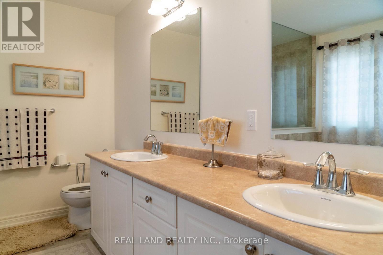 6284 St. Michael Avenue, Niagara Falls, Ontario  L2H 0C7 - Photo 18 - X12350006