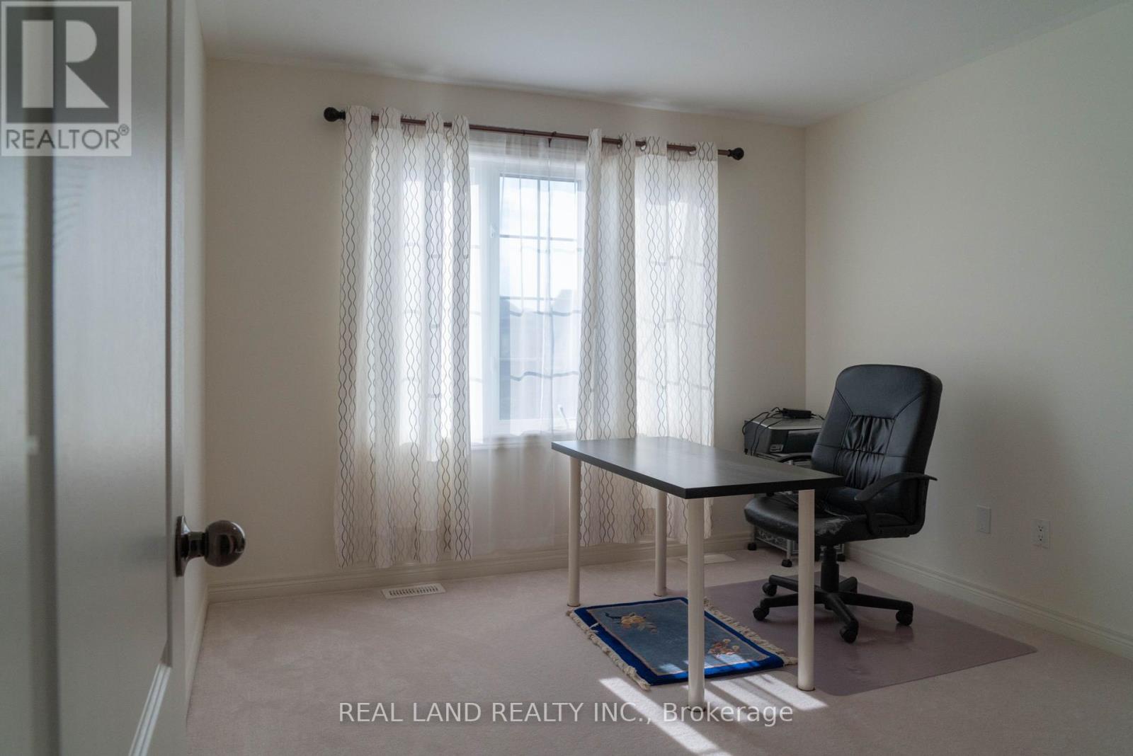 6284 St. Michael Avenue, Niagara Falls, Ontario  L2H 0C7 - Photo 23 - X12350006