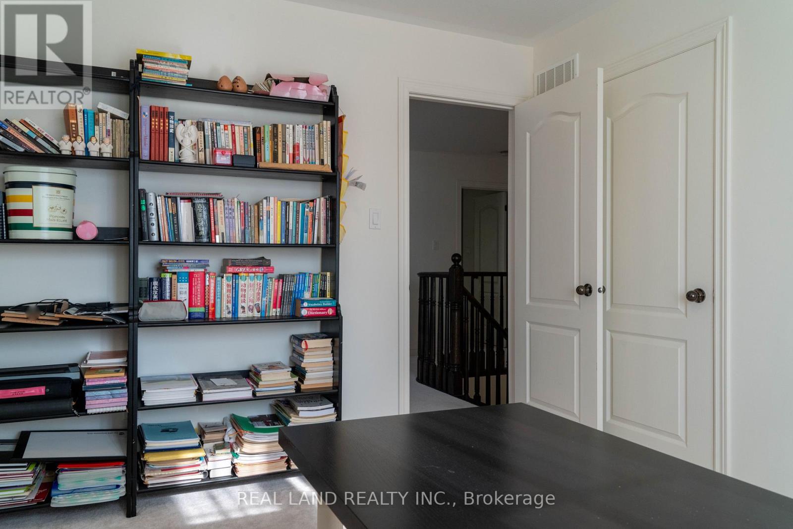 6284 St. Michael Avenue, Niagara Falls, Ontario  L2H 0C7 - Photo 24 - X12350006
