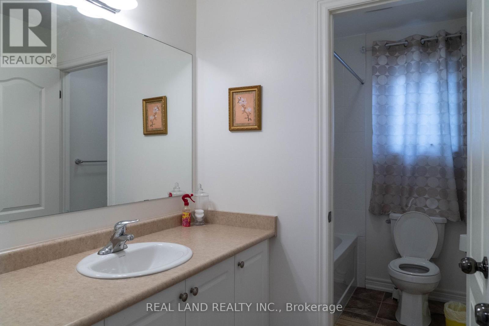 6284 St. Michael Avenue, Niagara Falls, Ontario  L2H 0C7 - Photo 25 - X12350006