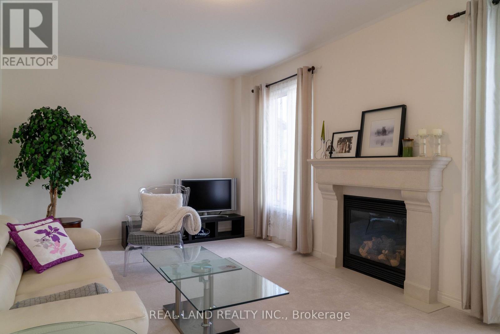 6284 St. Michael Avenue, Niagara Falls, Ontario  L2H 0C7 - Photo 9 - X12350006