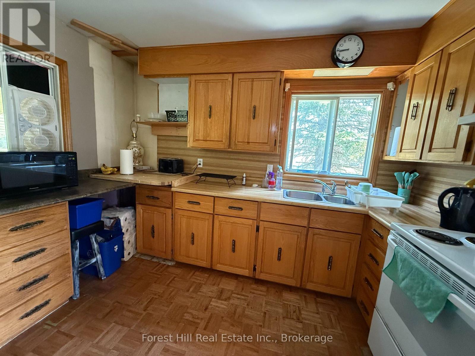 502 Sweezy Street W, Powassan, Ontario  P0H 2L0 - Photo 10 - X12350176