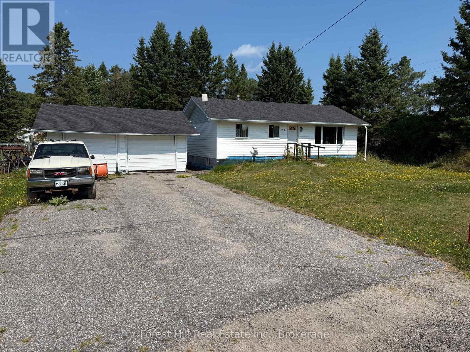 502 Sweezy Street W, Powassan, Ontario  P0H 2L0 - Photo 4 - X12350176
