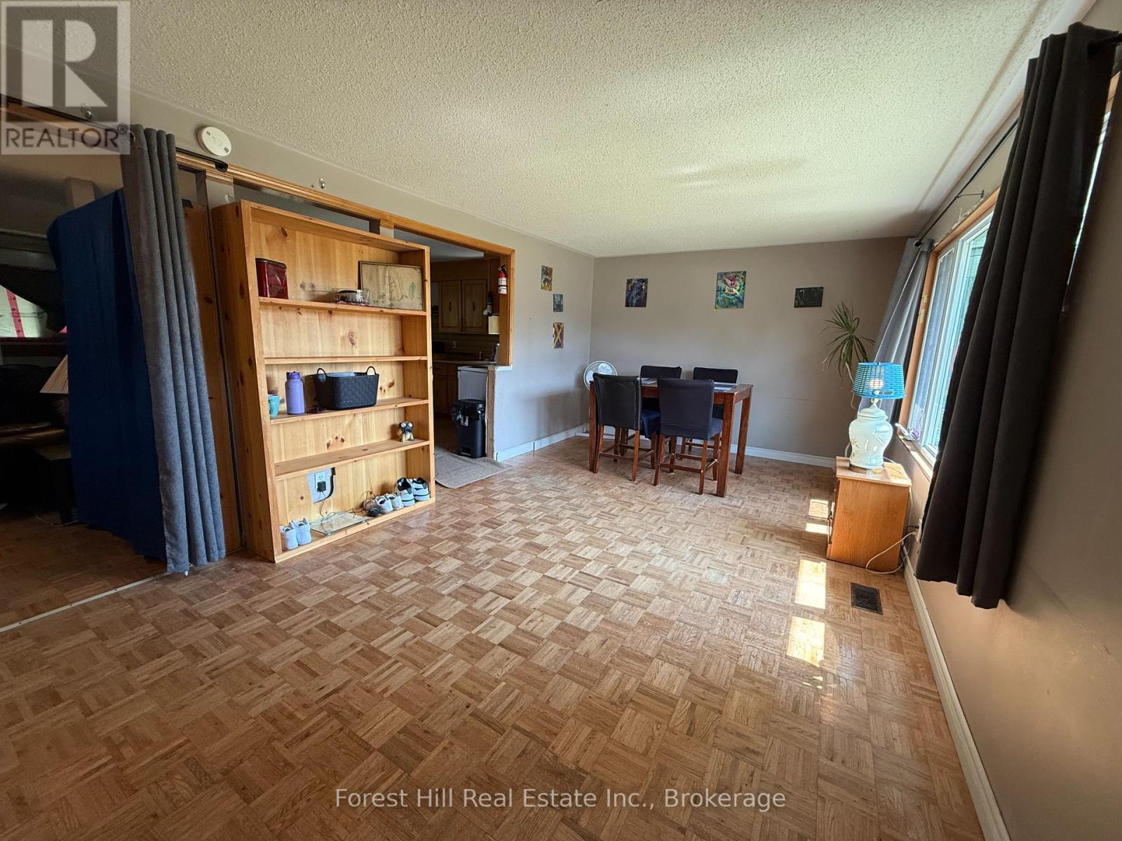 502 Sweezy Street W, Powassan, Ontario  P0H 2L0 - Photo 5 - X12350176
