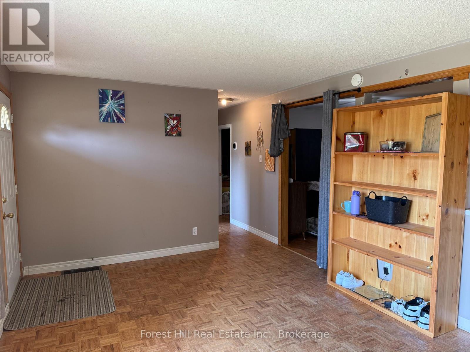 502 Sweezy Street W, Powassan, Ontario  P0H 2L0 - Photo 7 - X12350176