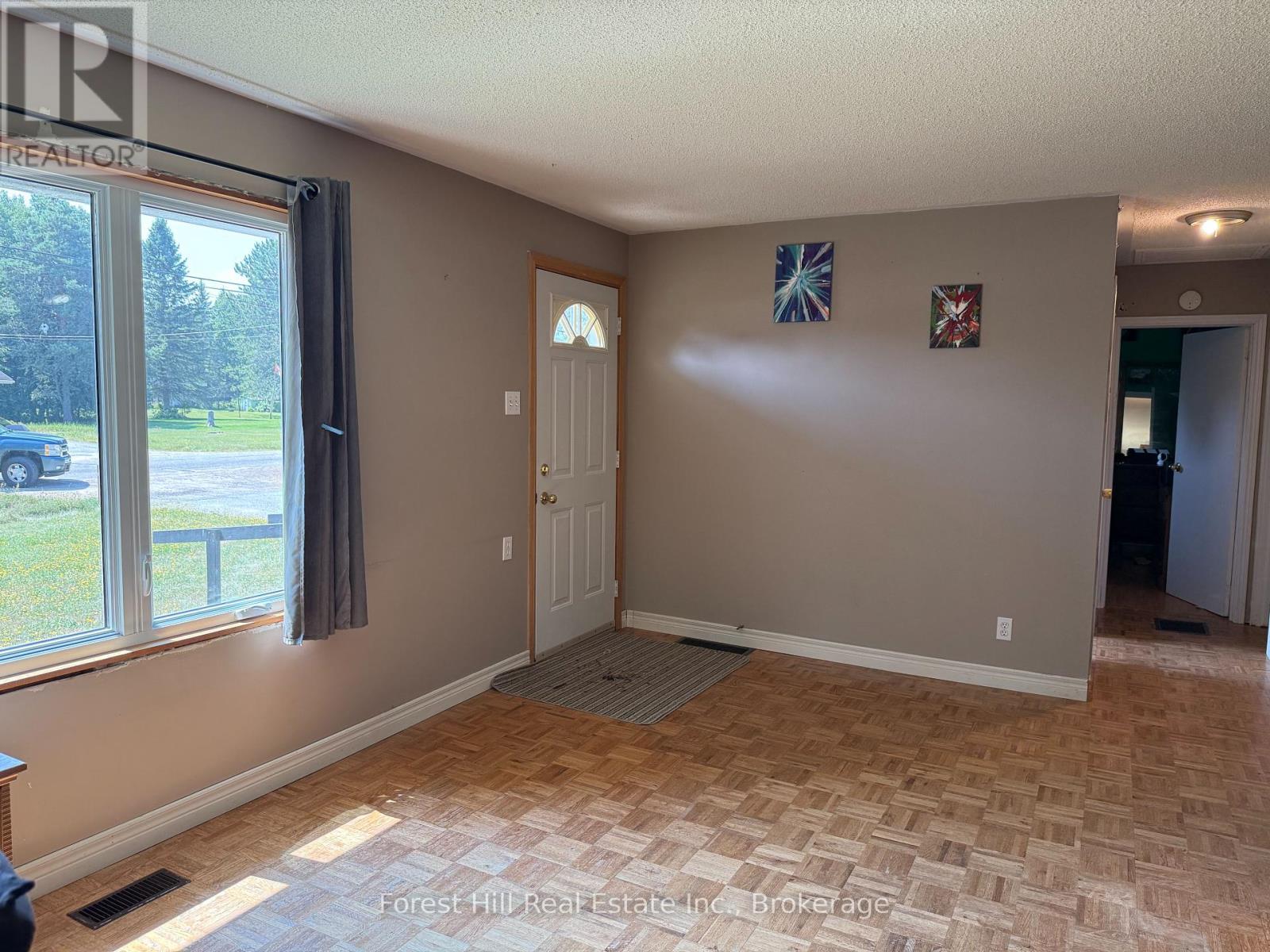 502 Sweezy Street W, Powassan, Ontario  P0H 2L0 - Photo 8 - X12350176