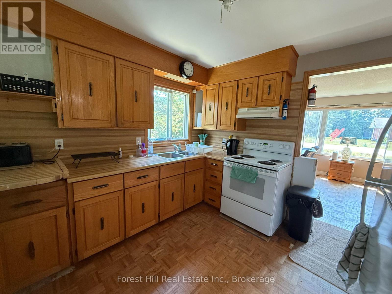 502 Sweezy Street W, Powassan, Ontario  P0H 2L0 - Photo 9 - X12350176