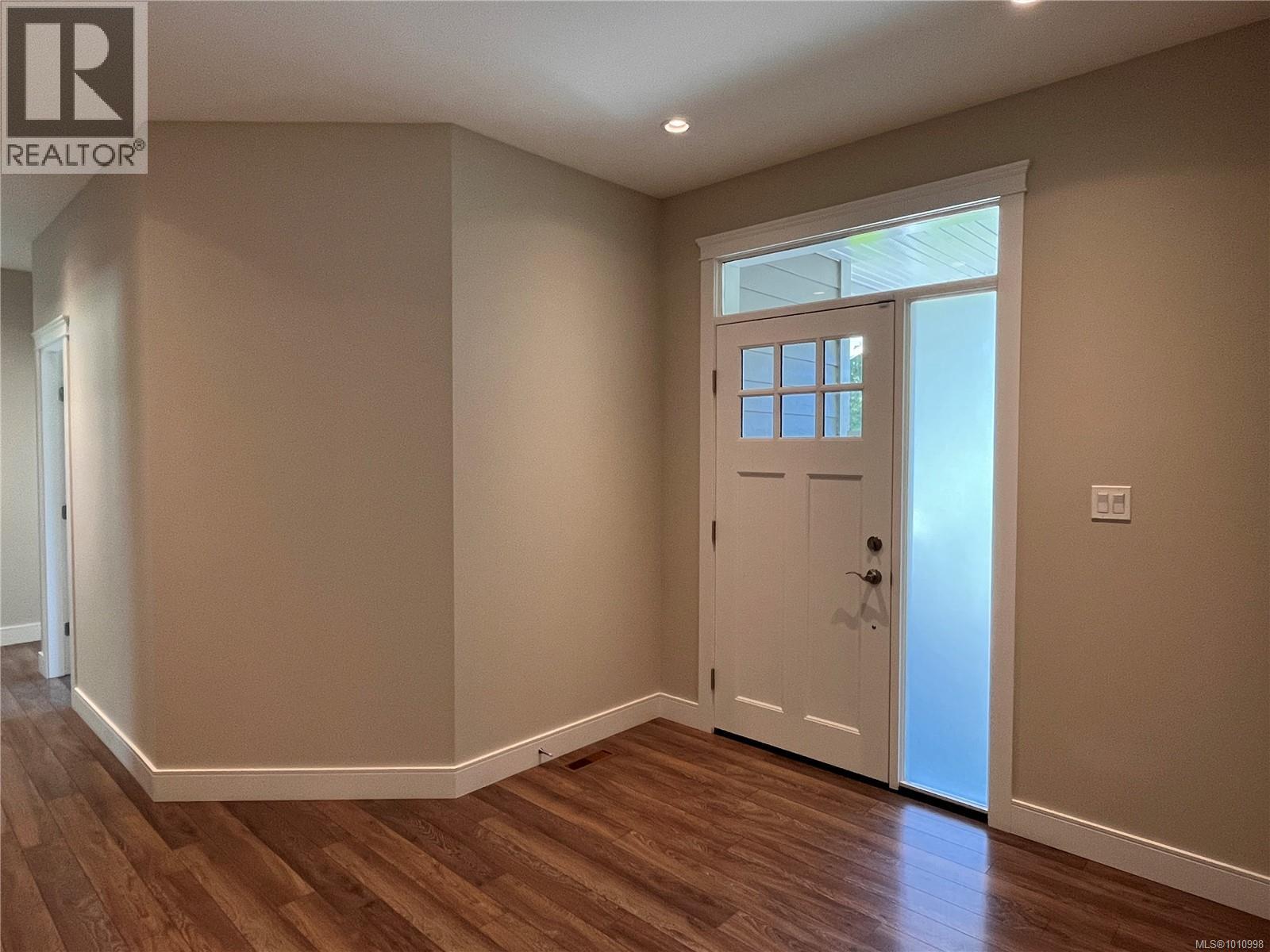 Property at 3584 Holland Ave image 3