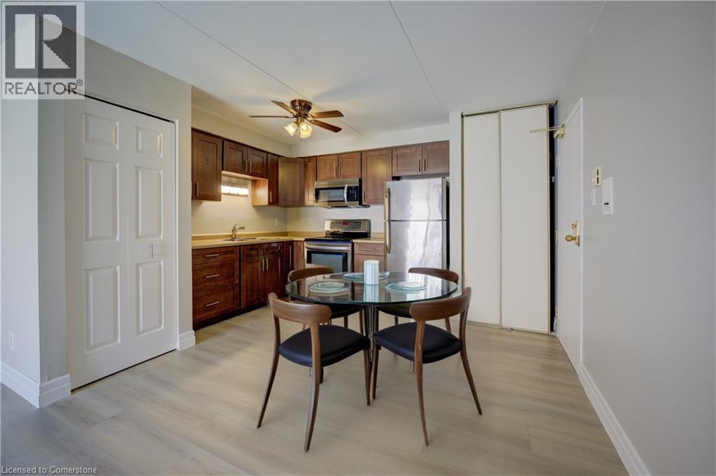 Property at 329 NORTHLAKE Drive Unit# 7 image 4