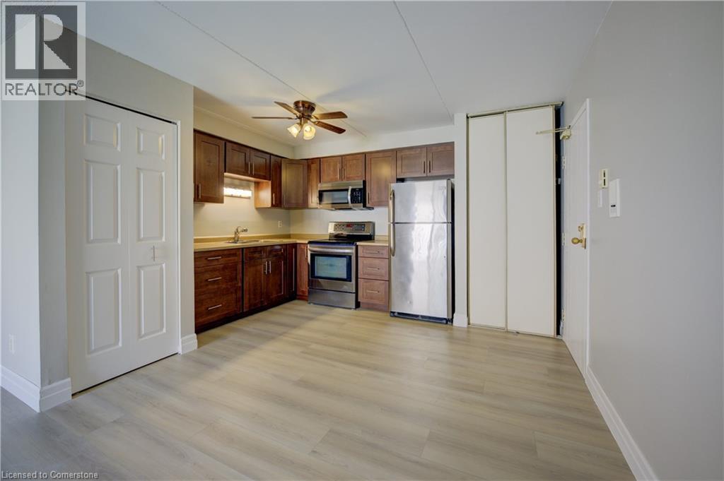 Property at 329 NORTHLAKE Drive Unit# 7 image 5