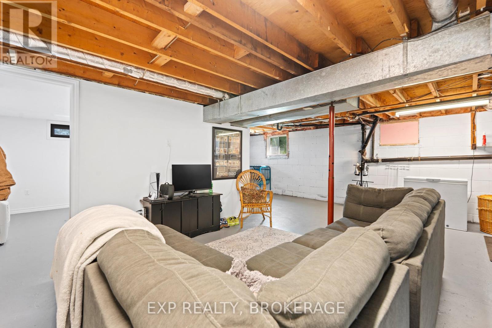 912 8th Line Road, Frontenac Islands, Ontario  K0H 2Y0 - Photo 24 - X12350320