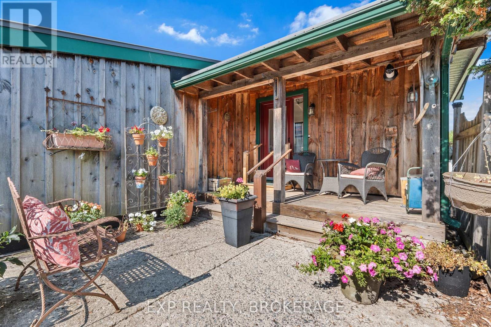 746 Natureshores Lane, Kingston, Ontario  K7L 4V3 - Photo 3 - X12350369