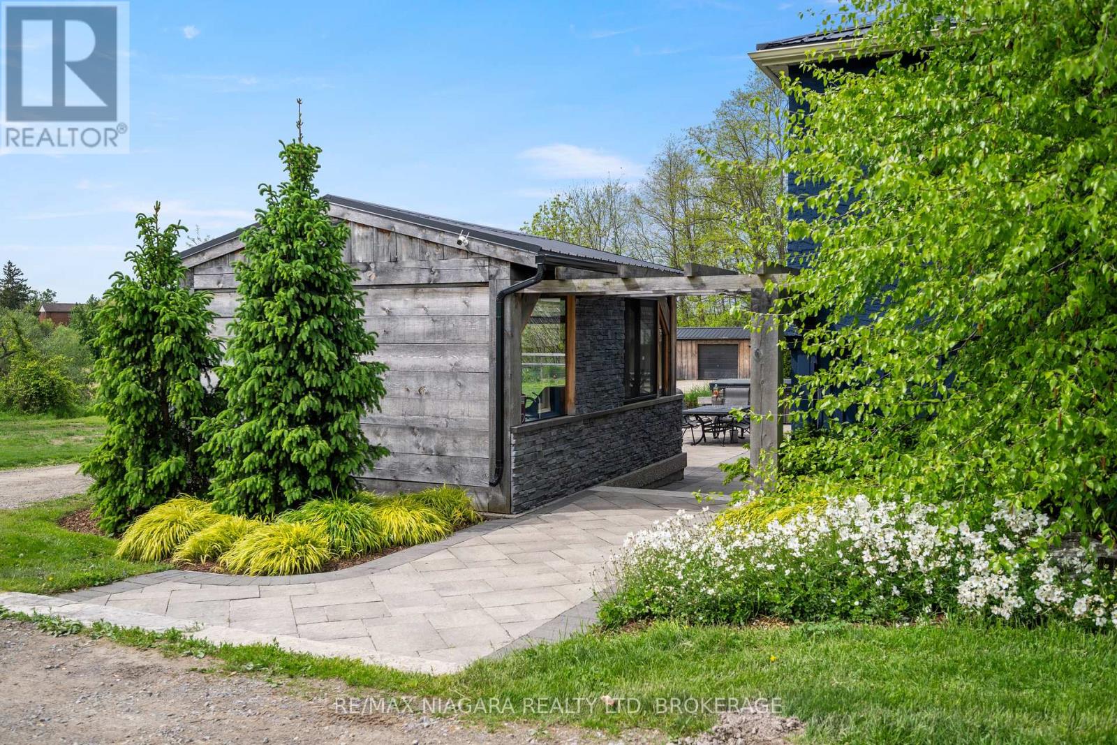 2636 Merrittville Highway, Thorold, Ontario  L0S 1E6 - Photo 3 - X12267964