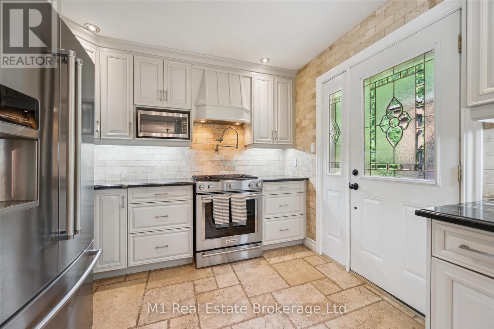 765 Bon Accord Street, Centre Wellington, Ontario  N1M 3A2 - Photo 19 - X12223929