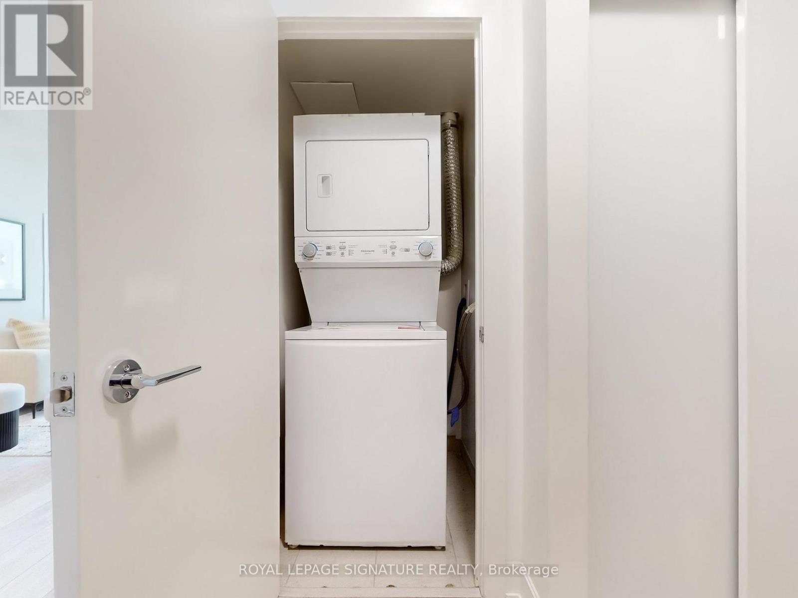 2713 - 35 Mercer Street, Toronto, Ontario  M5V 0V1 - Photo 45 - C12350191