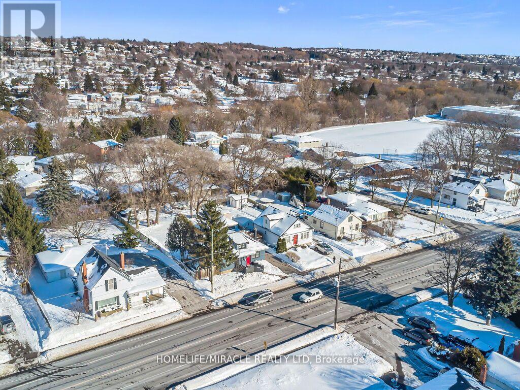 87 Harmony Road S, Oshawa, Ontario  L1H 6T2 - Photo 4 - E12106521