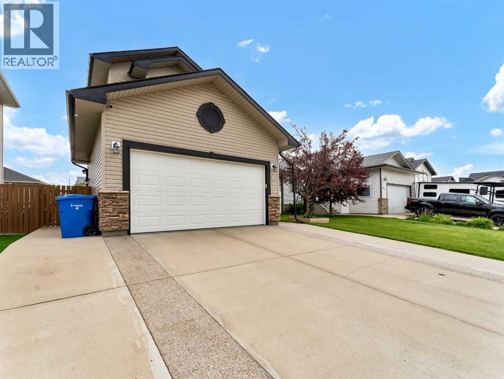 Property at 102 Sundown Road SW image 2