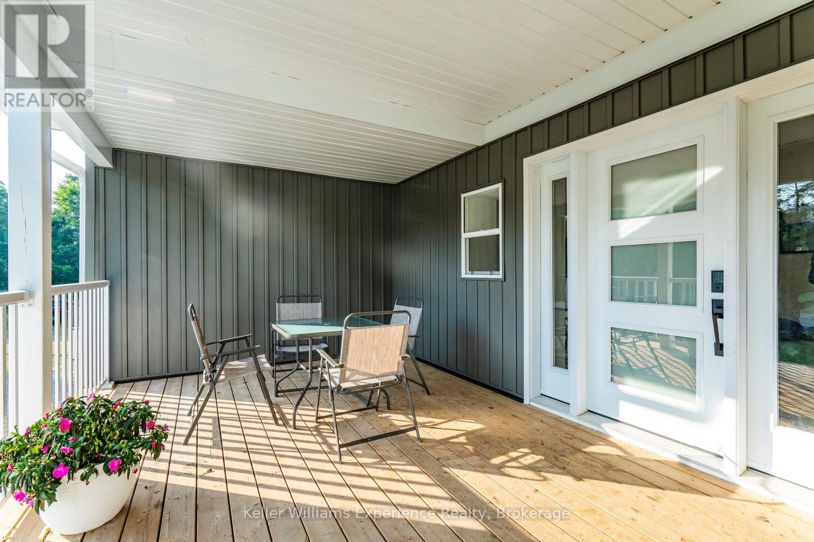 2425 Old Fort Road, Tay, Ontario  L4R 4K3 - Photo 3 - S12350254