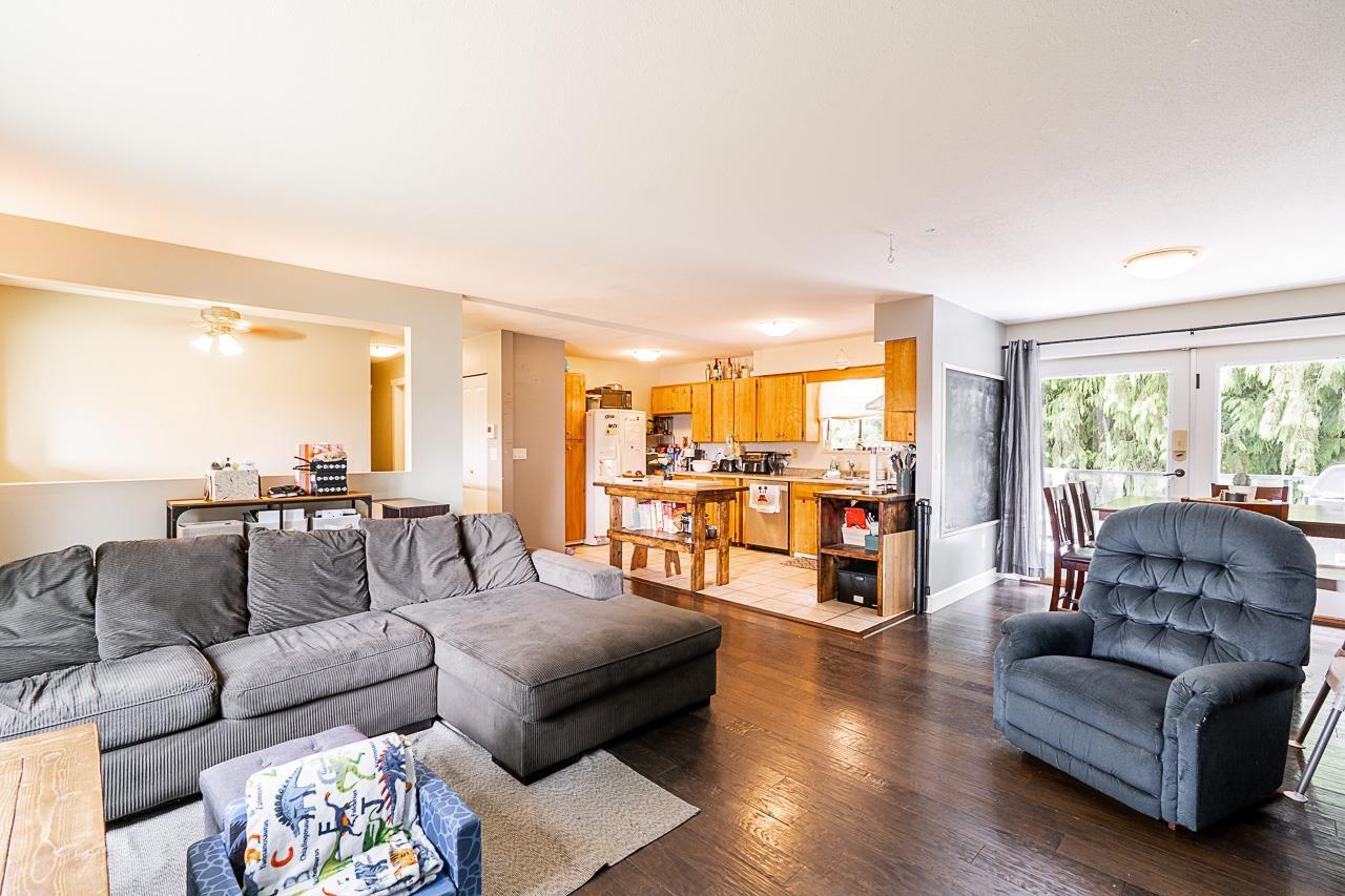 Property at 2224 MOULDSTADE ROAD image 4