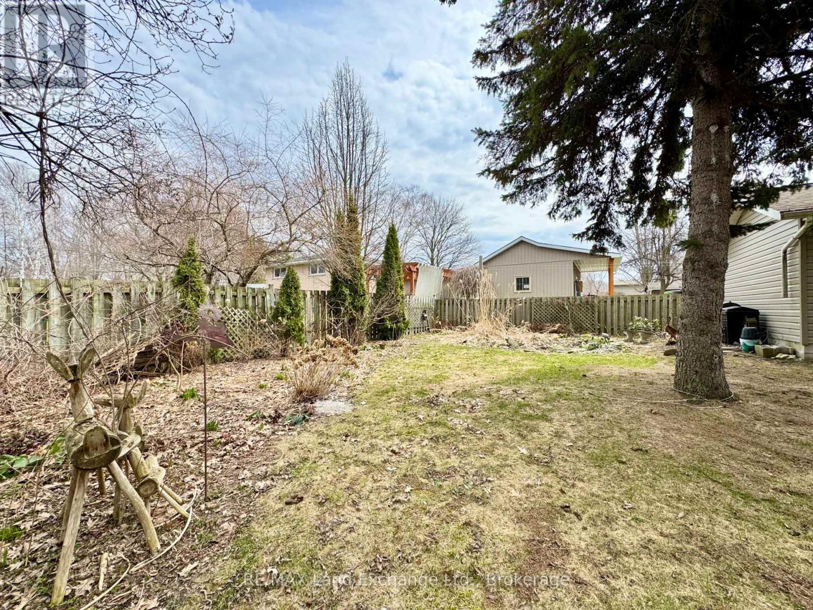 677 Louis Street, Saugeen Shores, Ontario  N0H 2C4 - Photo 18 - X12350335