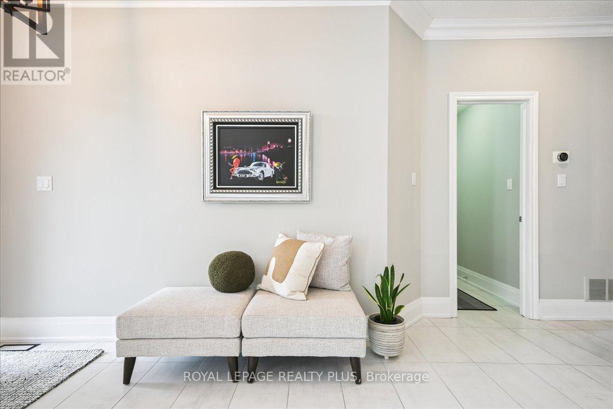2341 Tesla Crescent, Oakville, Ontario  L6H 7T5 - Photo 14 - W12350179