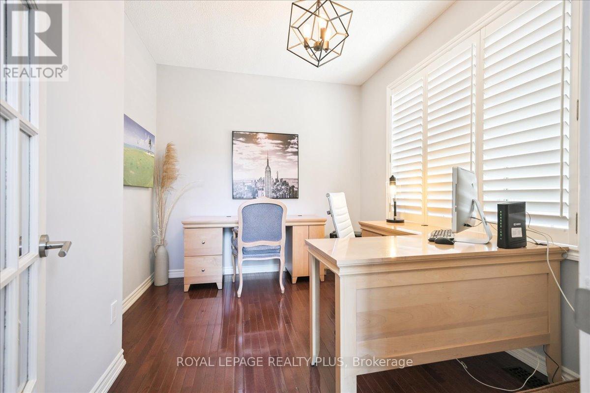 2341 Tesla Crescent, Oakville, Ontario  L6H 7T5 - Photo 19 - W12350179