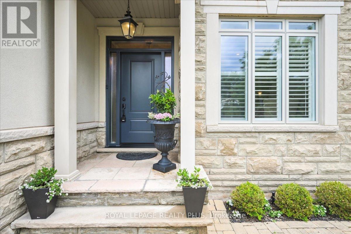 2341 Tesla Crescent, Oakville, Ontario  L6H 7T5 - Photo 3 - W12350179