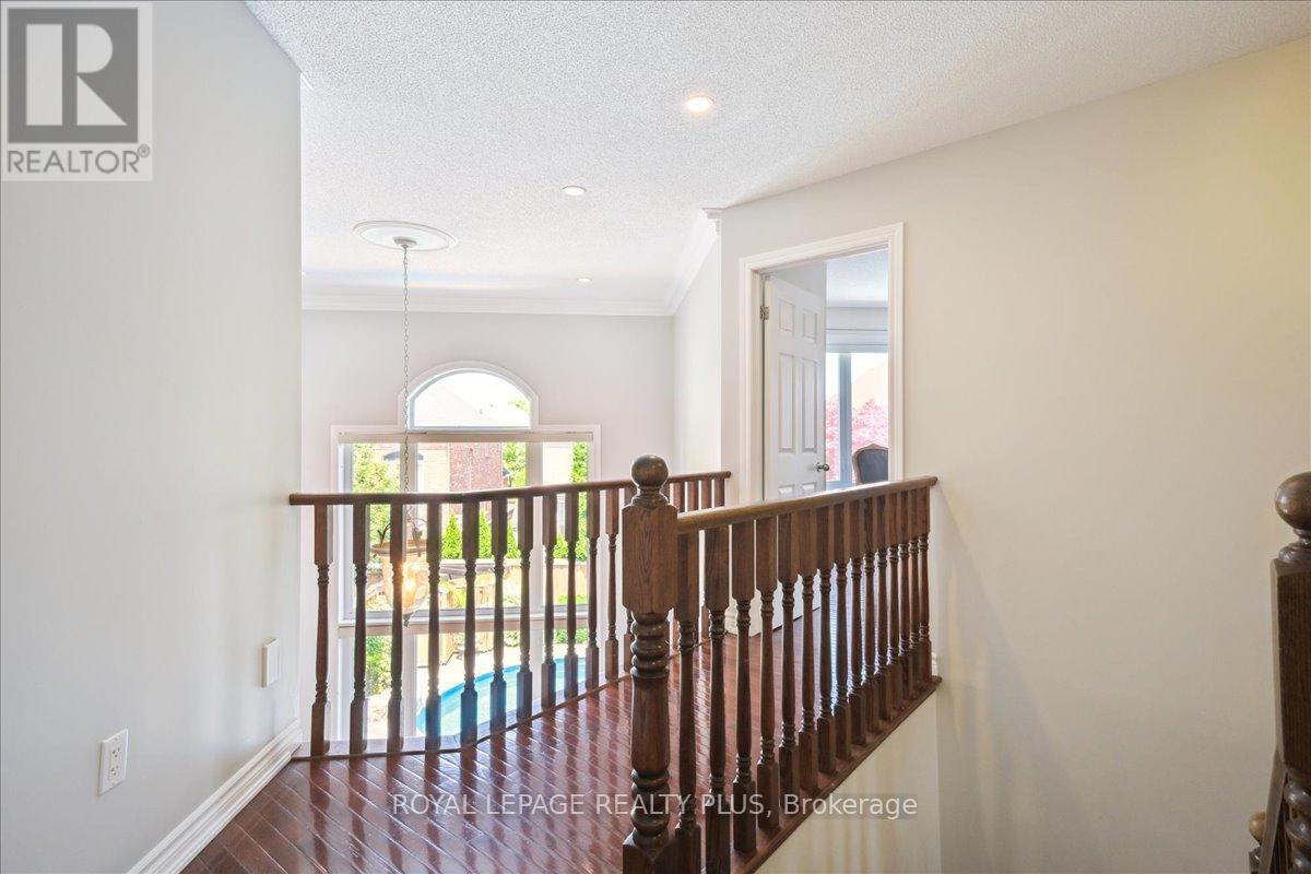 2341 Tesla Crescent, Oakville, Ontario  L6H 7T5 - Photo 31 - W12350179