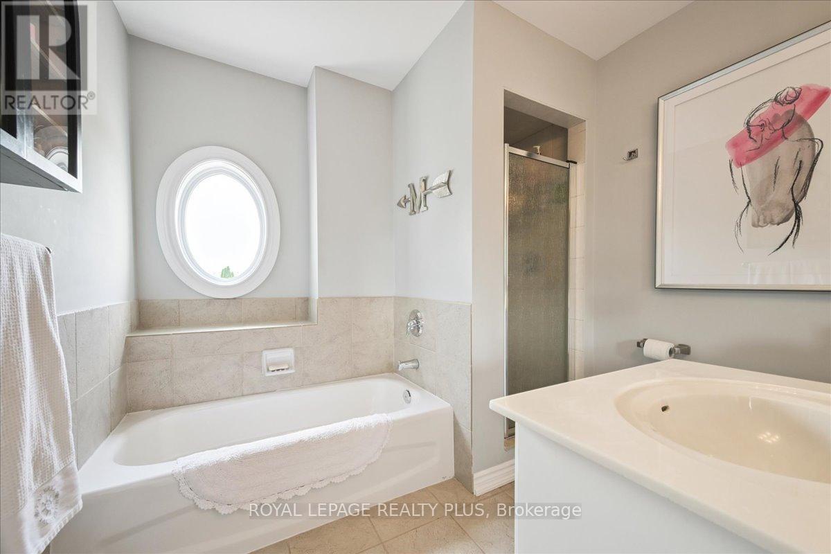 2341 Tesla Crescent, Oakville, Ontario  L6H 7T5 - Photo 38 - W12350179