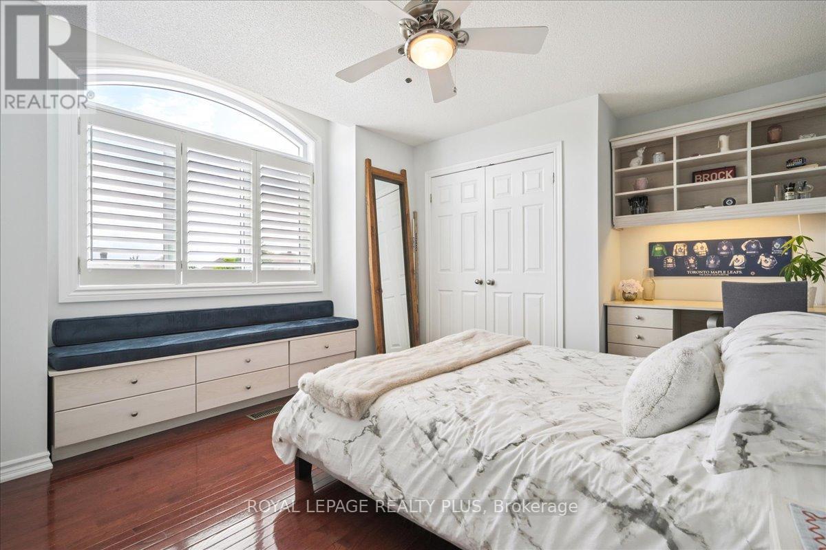 2341 Tesla Crescent, Oakville, Ontario  L6H 7T5 - Photo 39 - W12350179