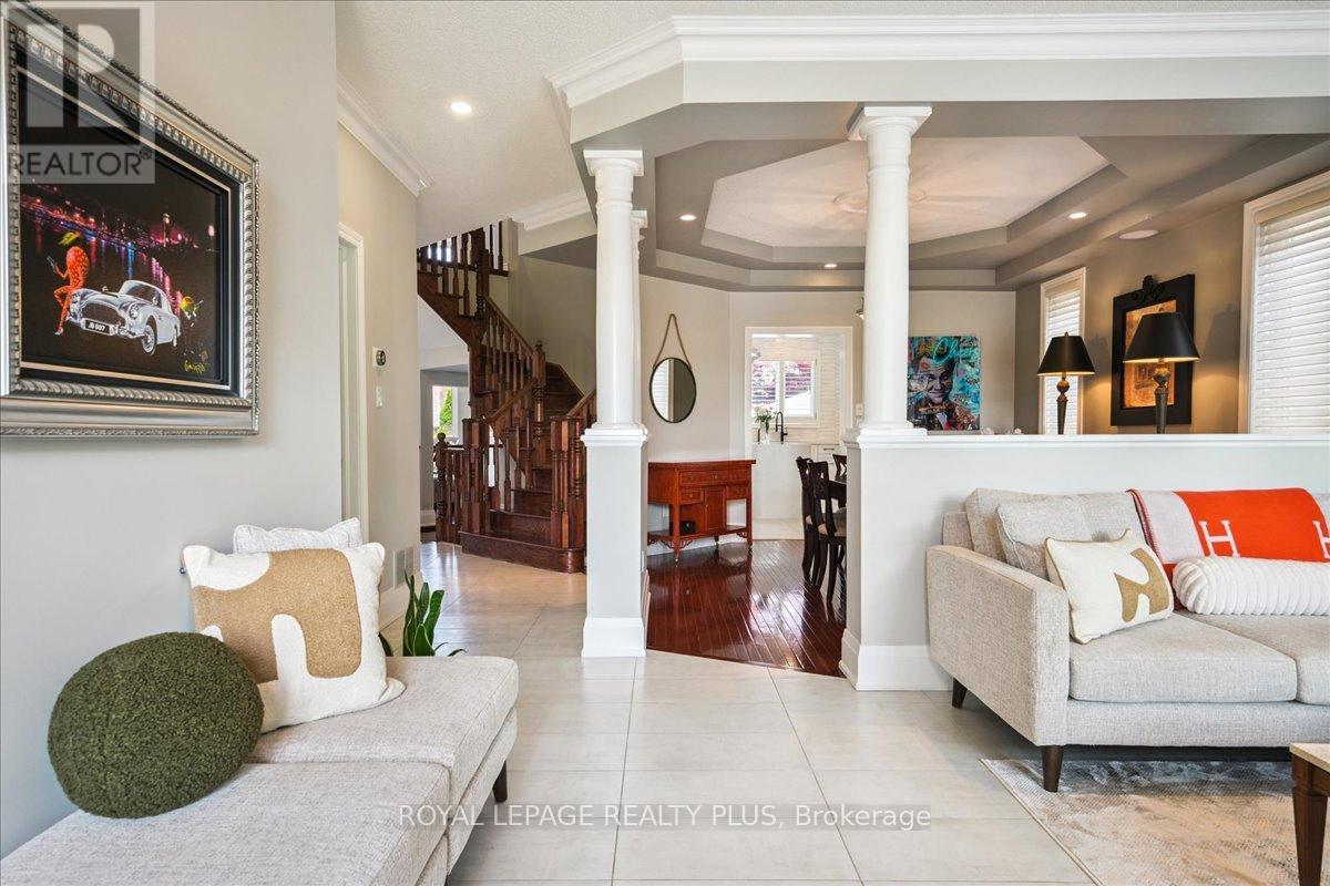2341 Tesla Crescent, Oakville, Ontario  L6H 7T5 - Photo 6 - W12350179
