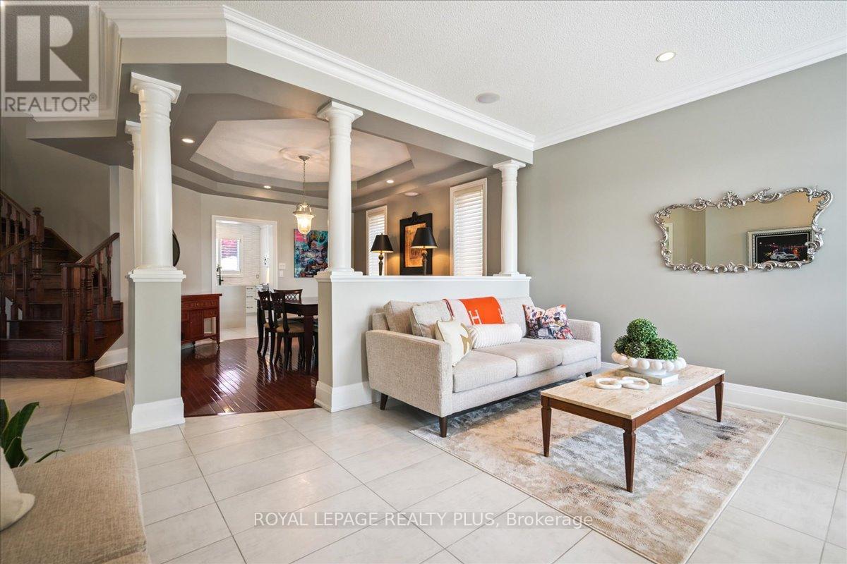 2341 Tesla Crescent, Oakville, Ontario  L6H 7T5 - Photo 7 - W12350179
