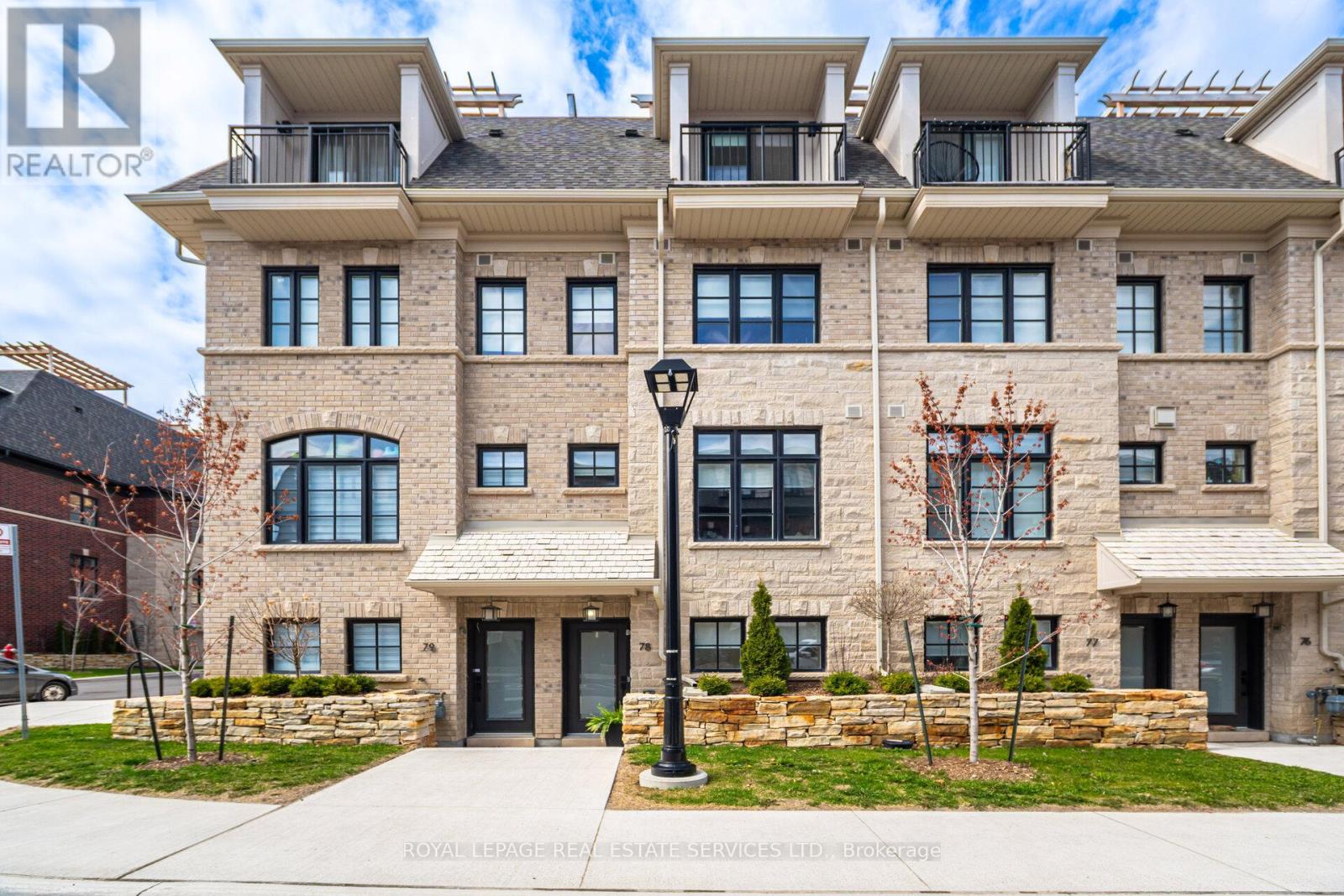 78 - 15 Lunar Crescent, Mississauga, Ontario  L5M 2R6 - Photo 1 - W12350239