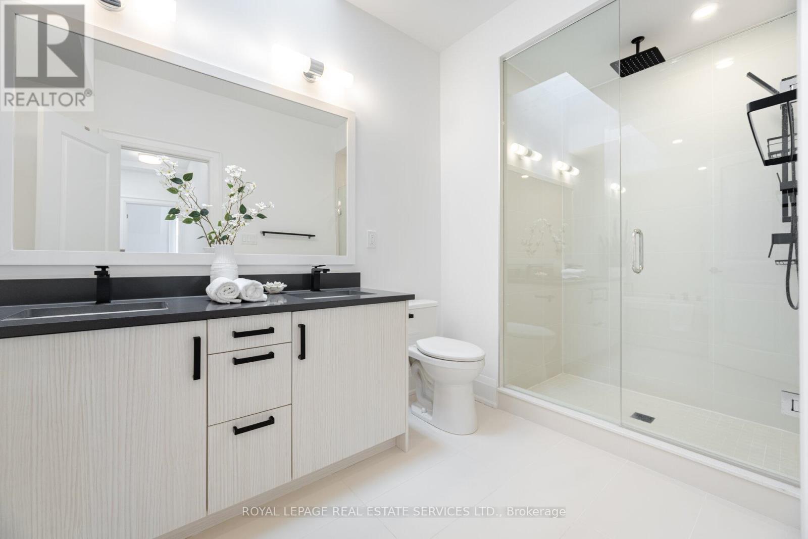 78 - 15 Lunar Crescent, Mississauga, Ontario  L5M 2R6 - Photo 29 - W12350239