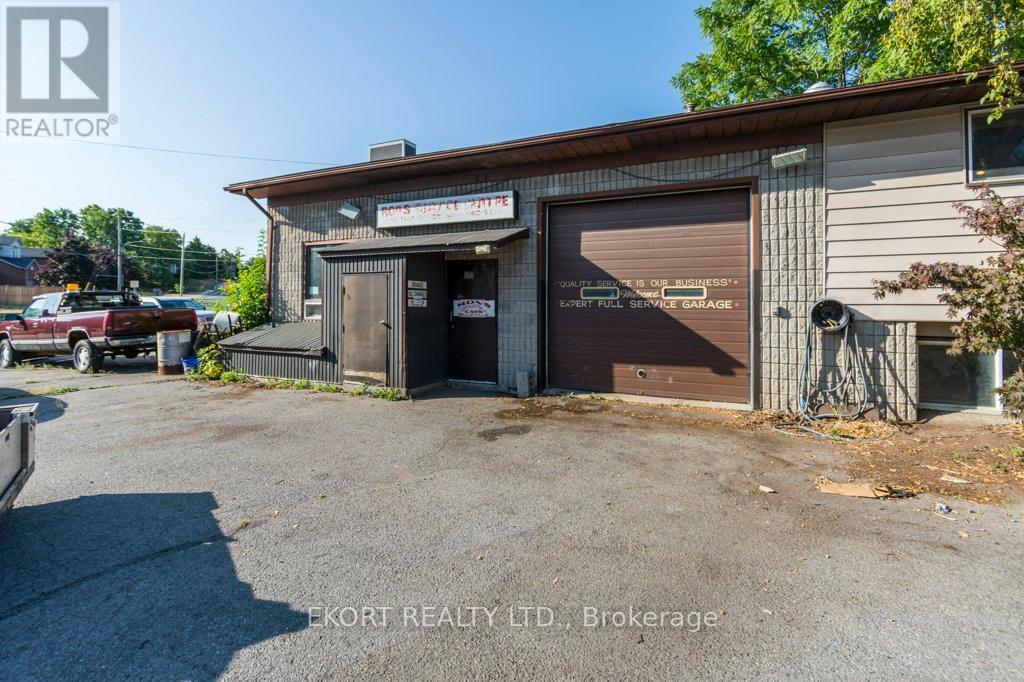 153 Station Street, Belleville, Ontario  K8N 2S9 - Photo 3 - X12348734