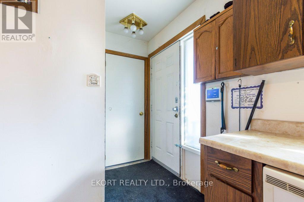 153 Station Street, Belleville, Ontario  K8N 2S9 - Photo 7 - X12348734