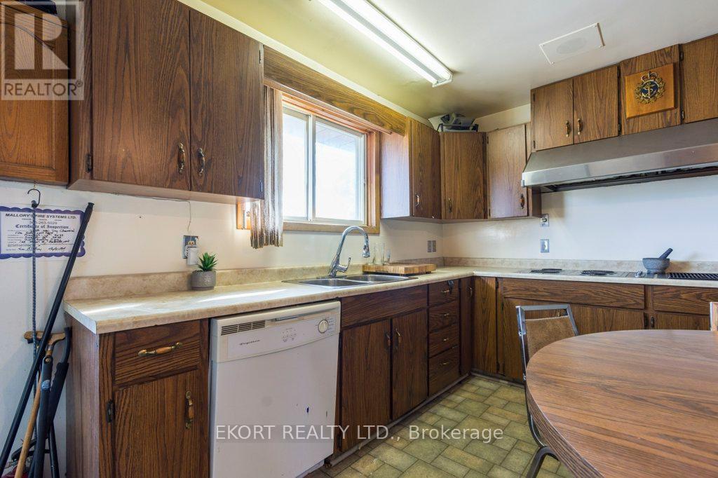 153 Station Street, Belleville, Ontario  K8N 2S9 - Photo 8 - X12348734