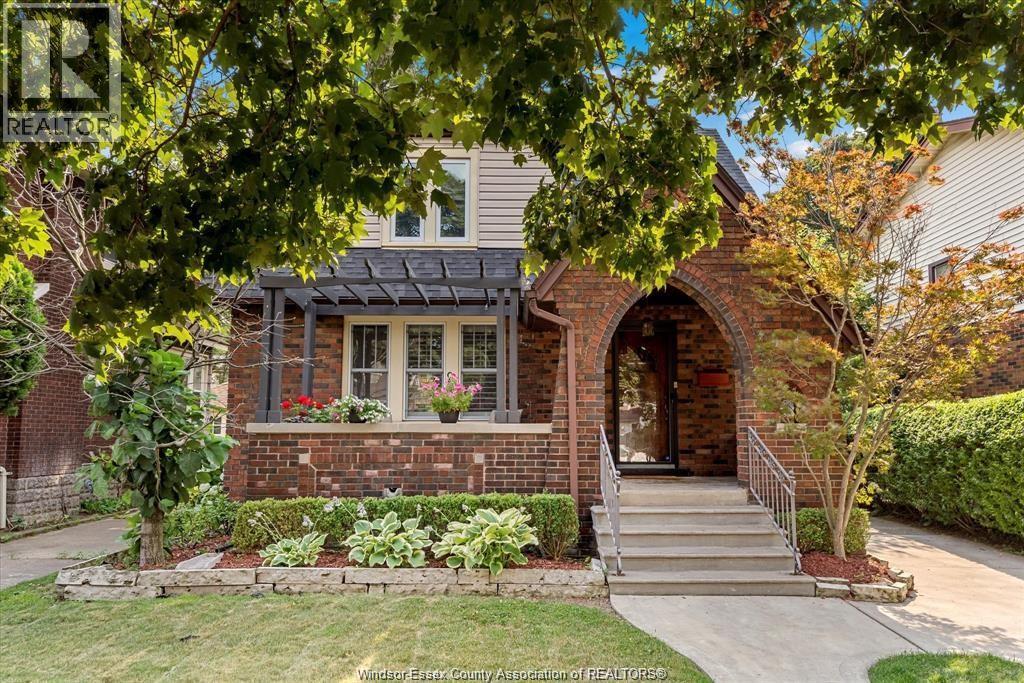 2151 Chilver, Windsor, Ontario  N8W 2V1 - Photo 2 - 25020975