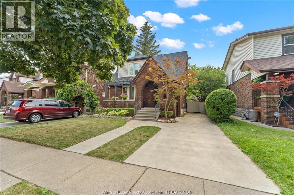 2151 Chilver, Windsor, Ontario  N8W 2V1 - Photo 3 - 25020975
