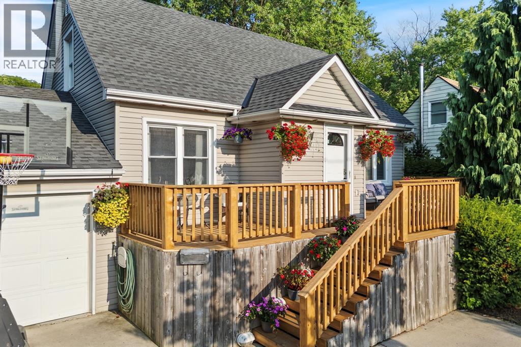 660 Elizabeth Avenue, Sarnia, Ontario  N7S 2T7 - Photo 5 - 25020955