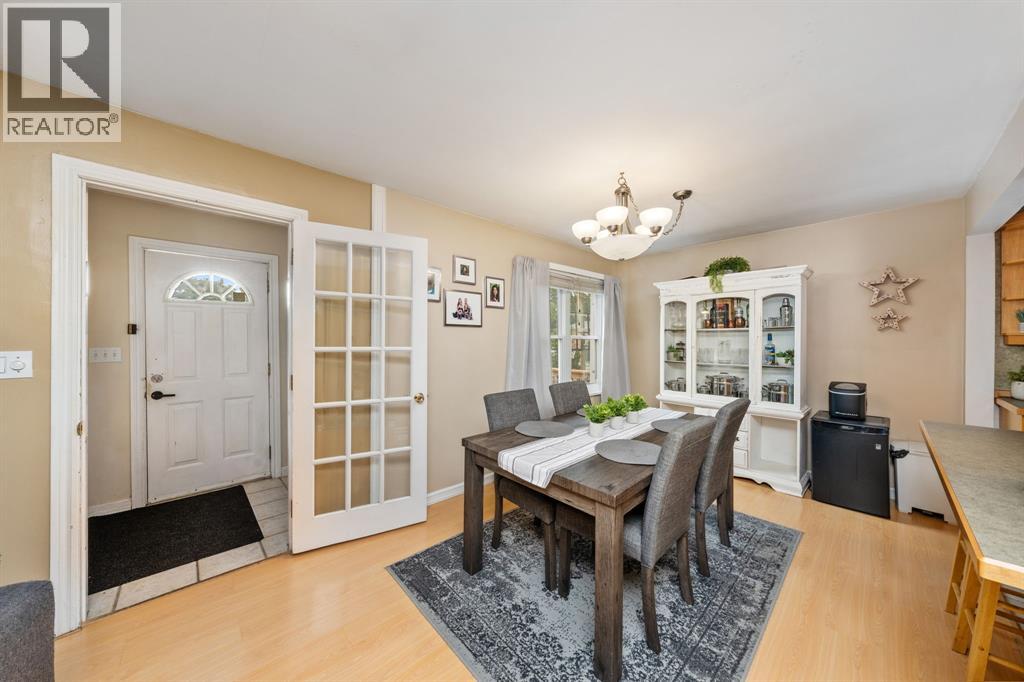 660 Elizabeth Avenue, Sarnia, Ontario  N7S 2T7 - Photo 13 - 25020955