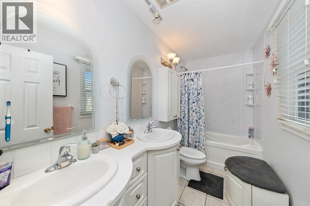 660 Elizabeth Avenue, Sarnia, Ontario  N7S 2T7 - Photo 20 - 25020955