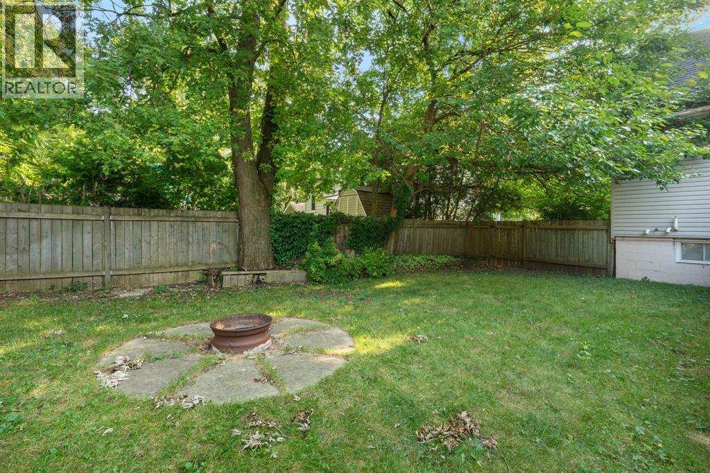 660 Elizabeth Avenue, Sarnia, Ontario  N7S 2T7 - Photo 37 - 25020955