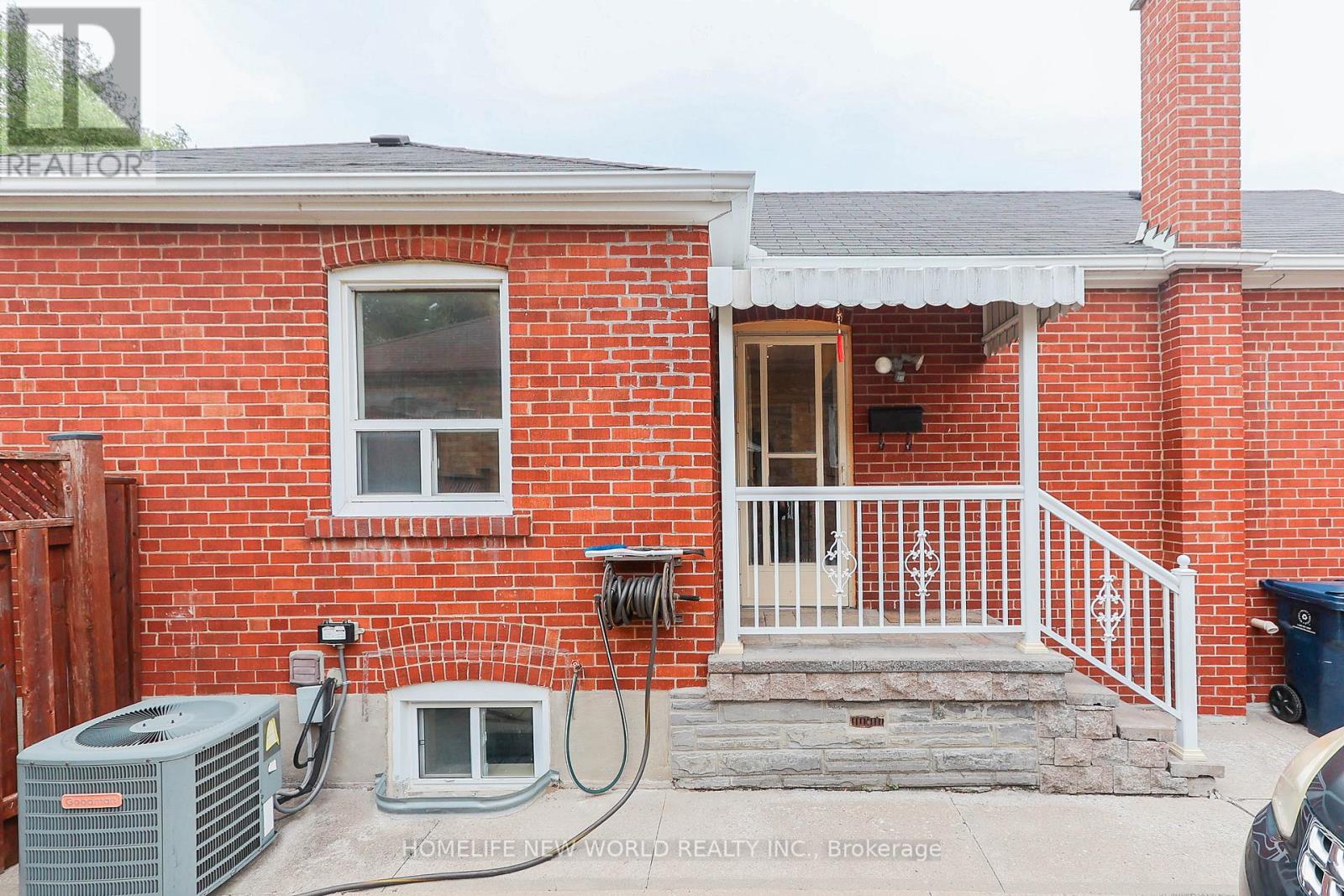 34 Greylawn Crescent, Toronto, Ontario  M1R 2V6 - Photo 6 - E12349484