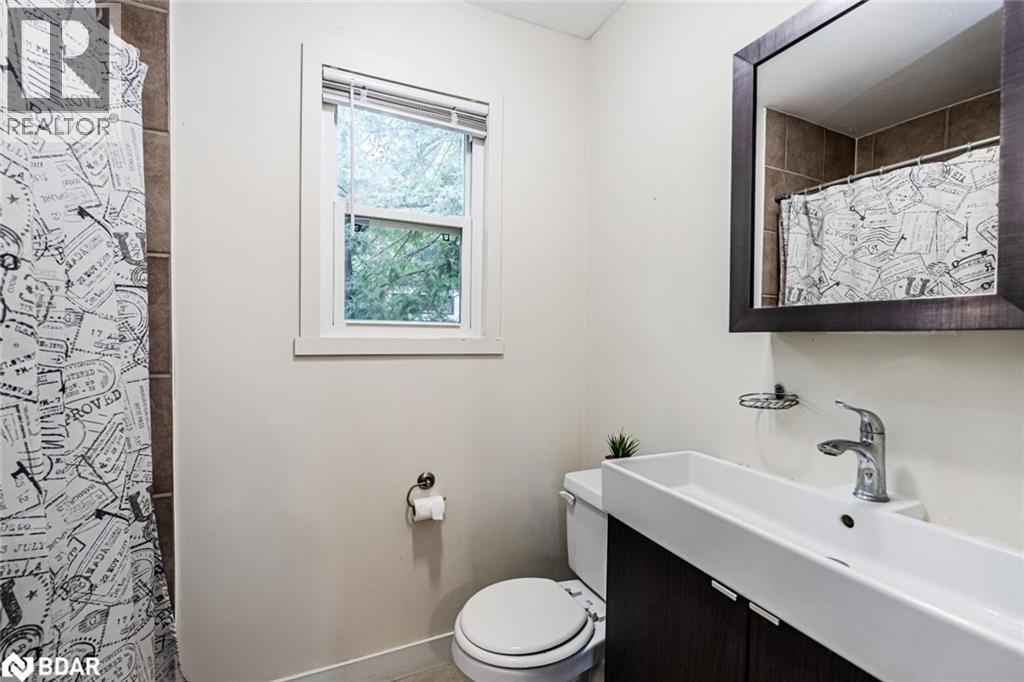 703 Chestnut Street, Innisfil, Ontario  L9S 2H8 - Photo 7 - 40760617